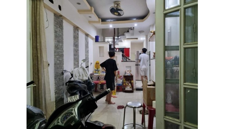 Hiếm  Âu Cơ - 40m2 - 6 tầng mới - HXH thông Gần Quận 11